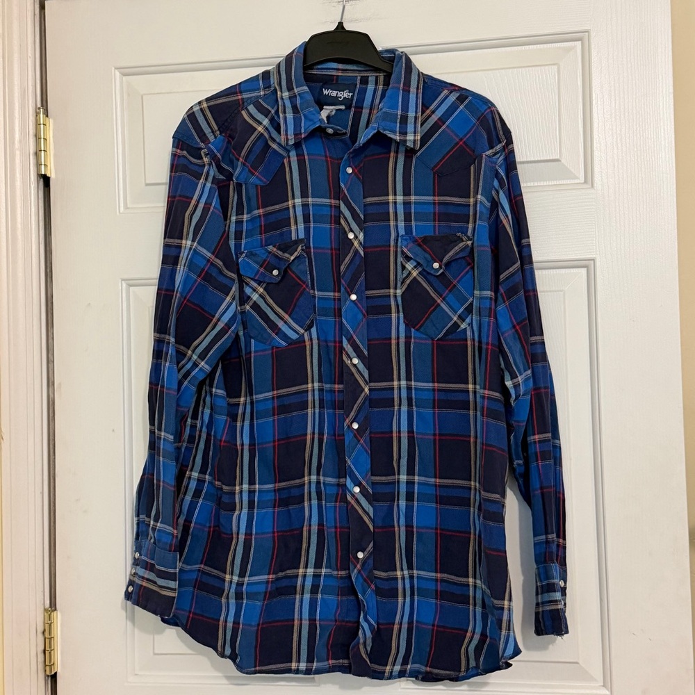 Wrangler Men’s Blue Flannel Plaid Pearl Snap Button-Up Shirt Vintage Size XL